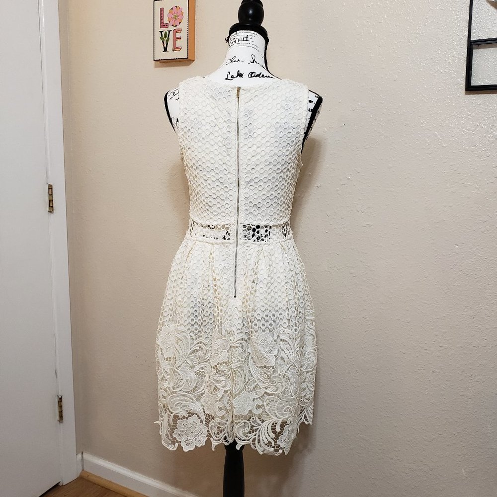 Cream Lace Dress by Romeo & Juliet Couture Size S - Picture 2 of 5